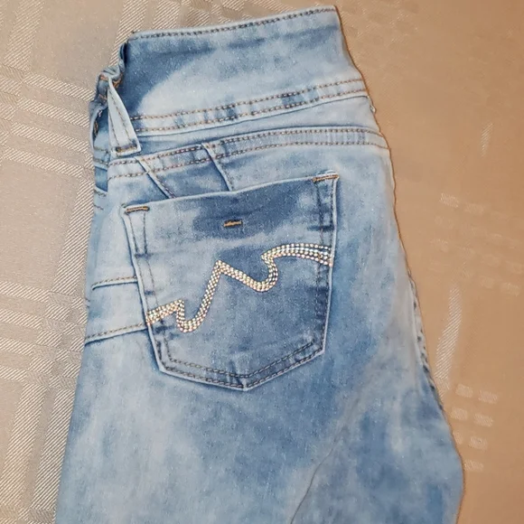 Refill Acid Wash Jeans Sz5 (#180) - Picture 4 of 5